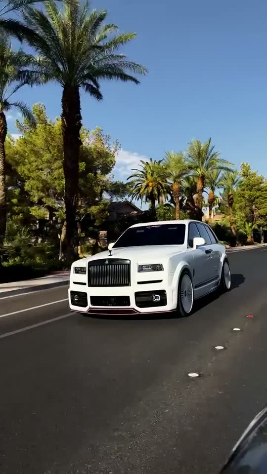 Las Vegas luxury vehicle content production: Rolls-Royce Cullinan build reel